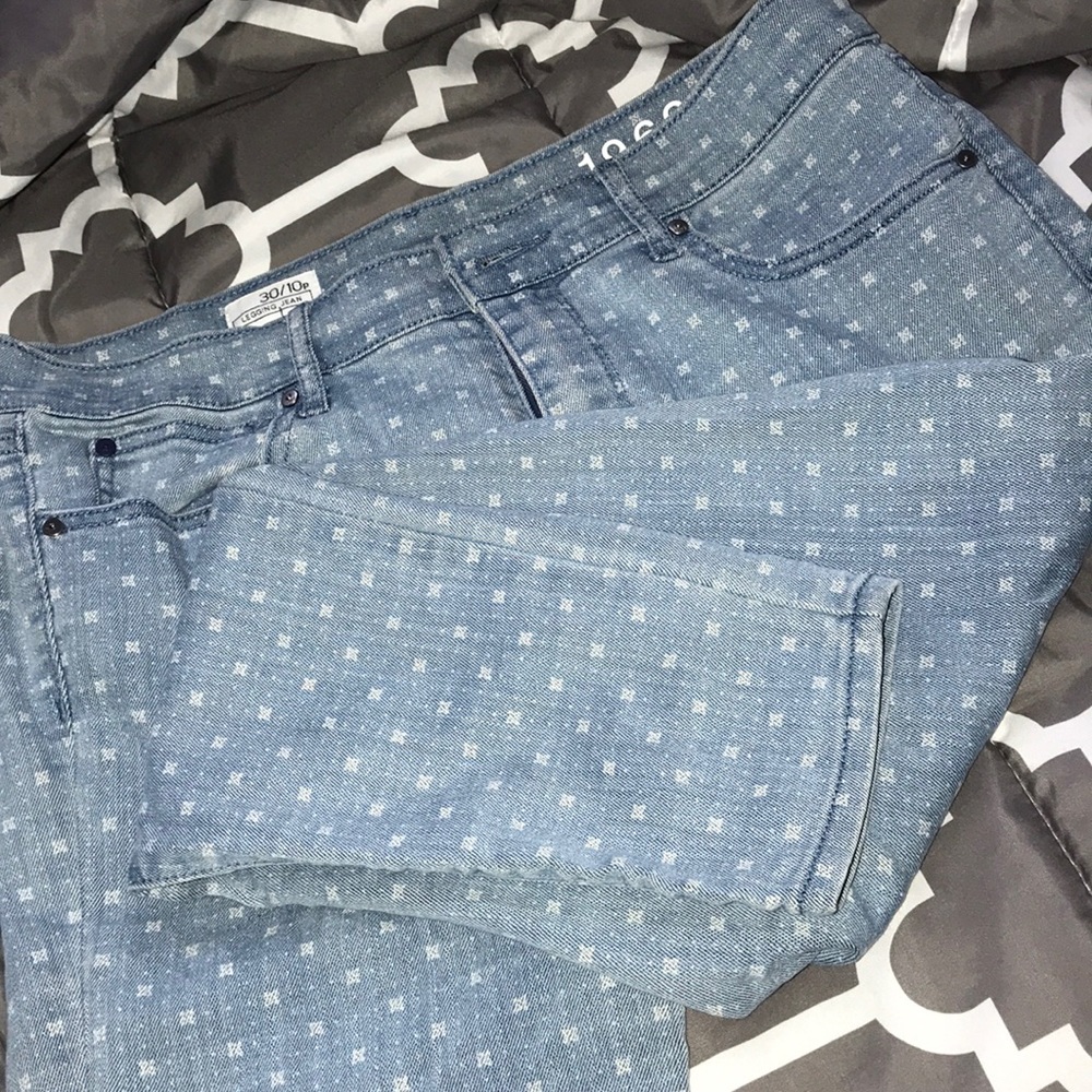 Light wash Denim capris